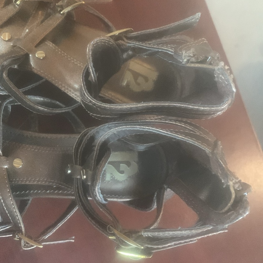 Wedged Sandals by R2 - Picture 2 of 4